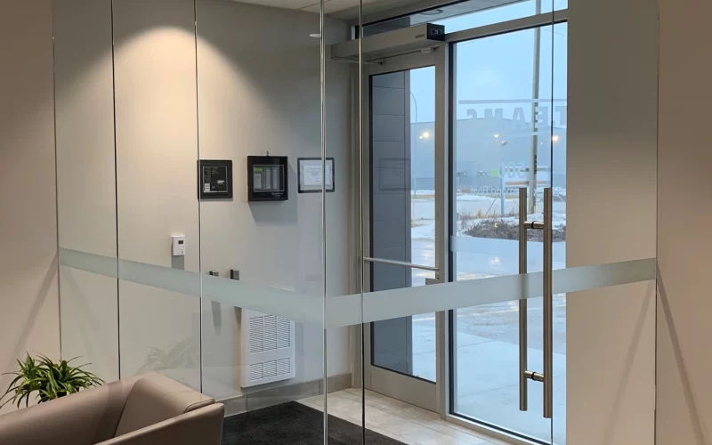 Custom Glass Design & Installation
